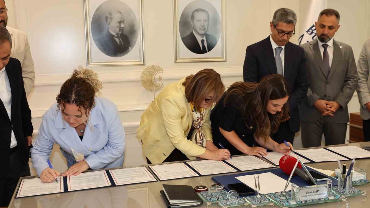 Büyükşehir ve Yücel ailesi Tadım destekli GASMEK binası için protokol imzaladı
