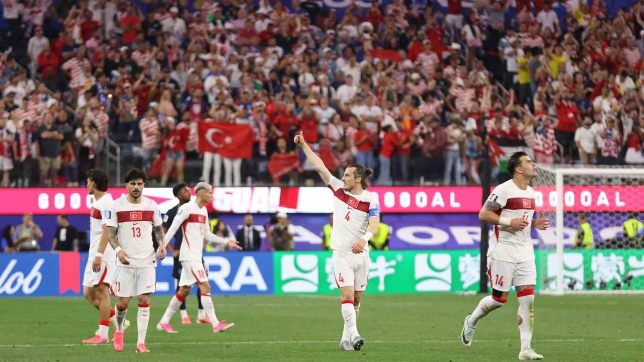 Çağlar, Kaan ve İrfan Can Dünya Kupası'nda ilk kez forma giydi