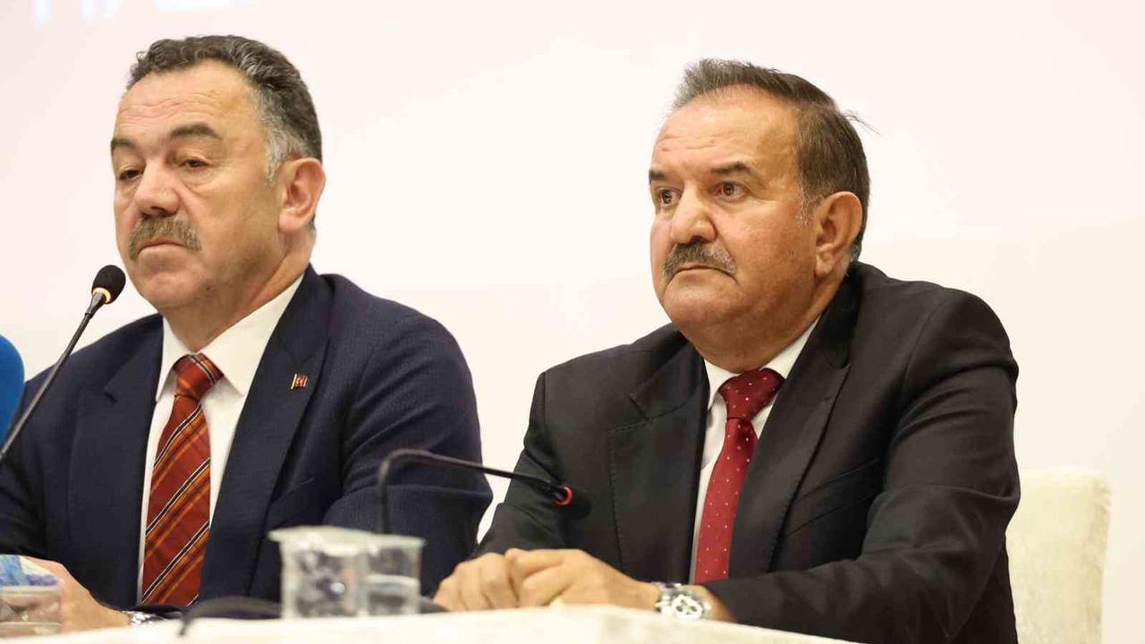 Çağlayan'dan Sivasspor camiasına yönetim belirsizliğinin kısa sürede sona ereceğine dair umut mesajı