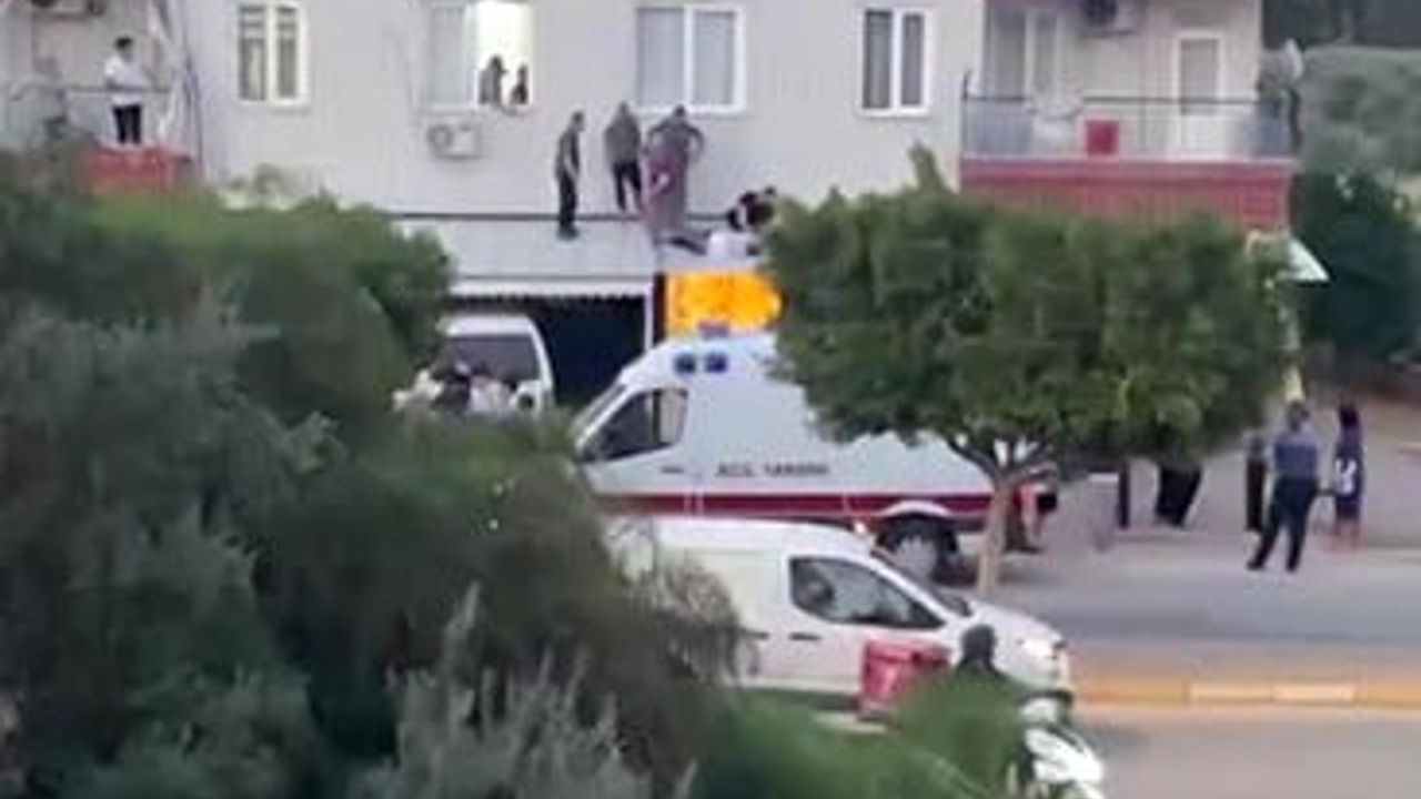 Cam silerken dengesini kaybeden genç kız Antalya'da tenteye düştü