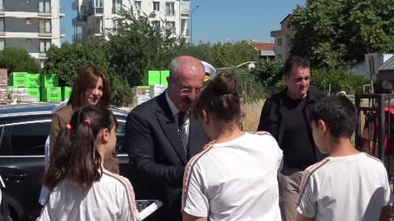Çanakkale'de 80 bin 193 öğrenci karne aldı