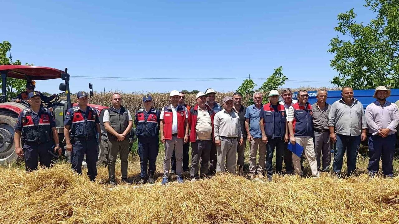 Çanakkale’de biçerdöver ve balya makinesi denetimleri: Orman ve anız yangınlarına karşı önlemler artırıldı