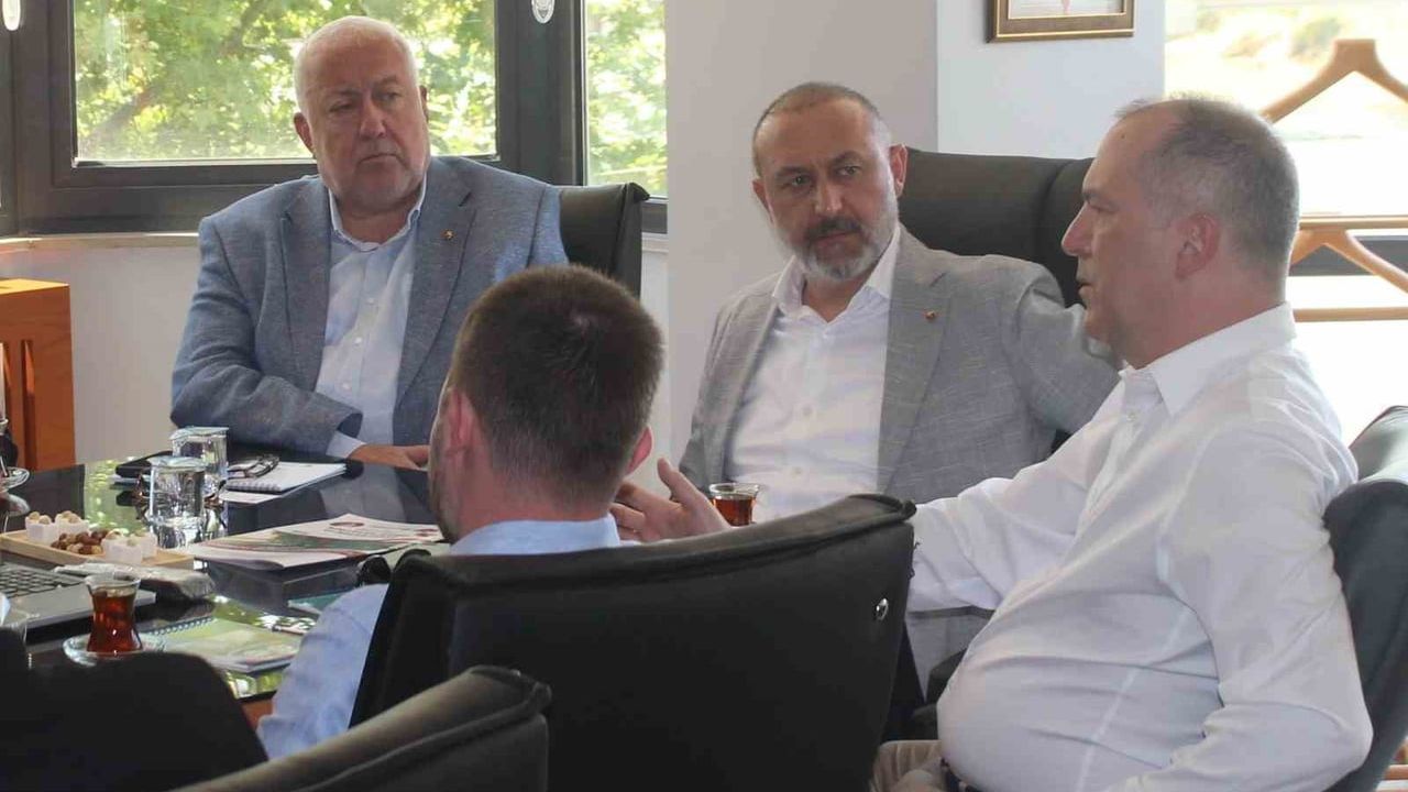 Çarşamba’da fındık hasadında yeni dönem: modern hasat makineleri tanıtıldı
