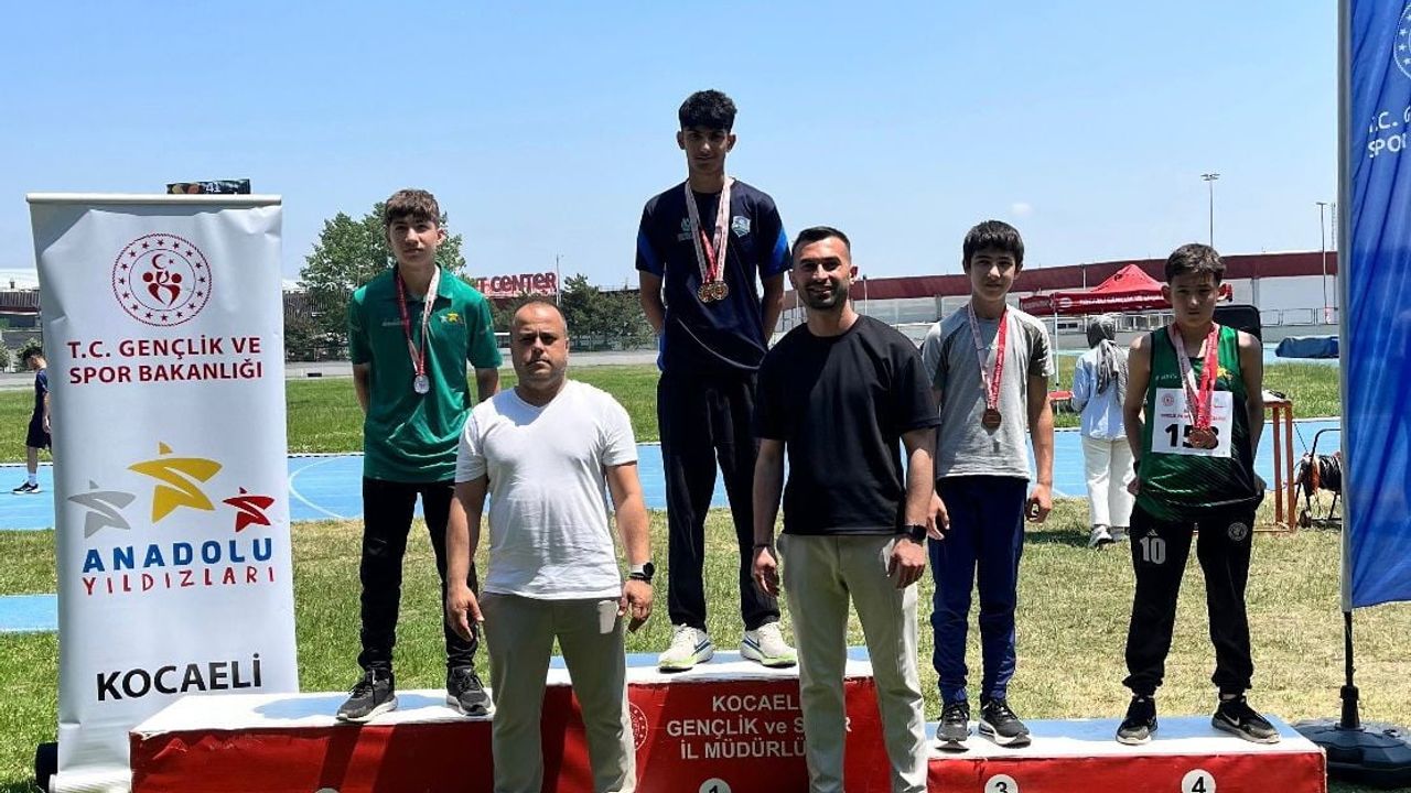 Çayırova'nın genç sporcuları atletizm ve basketbolda dikkat çekti