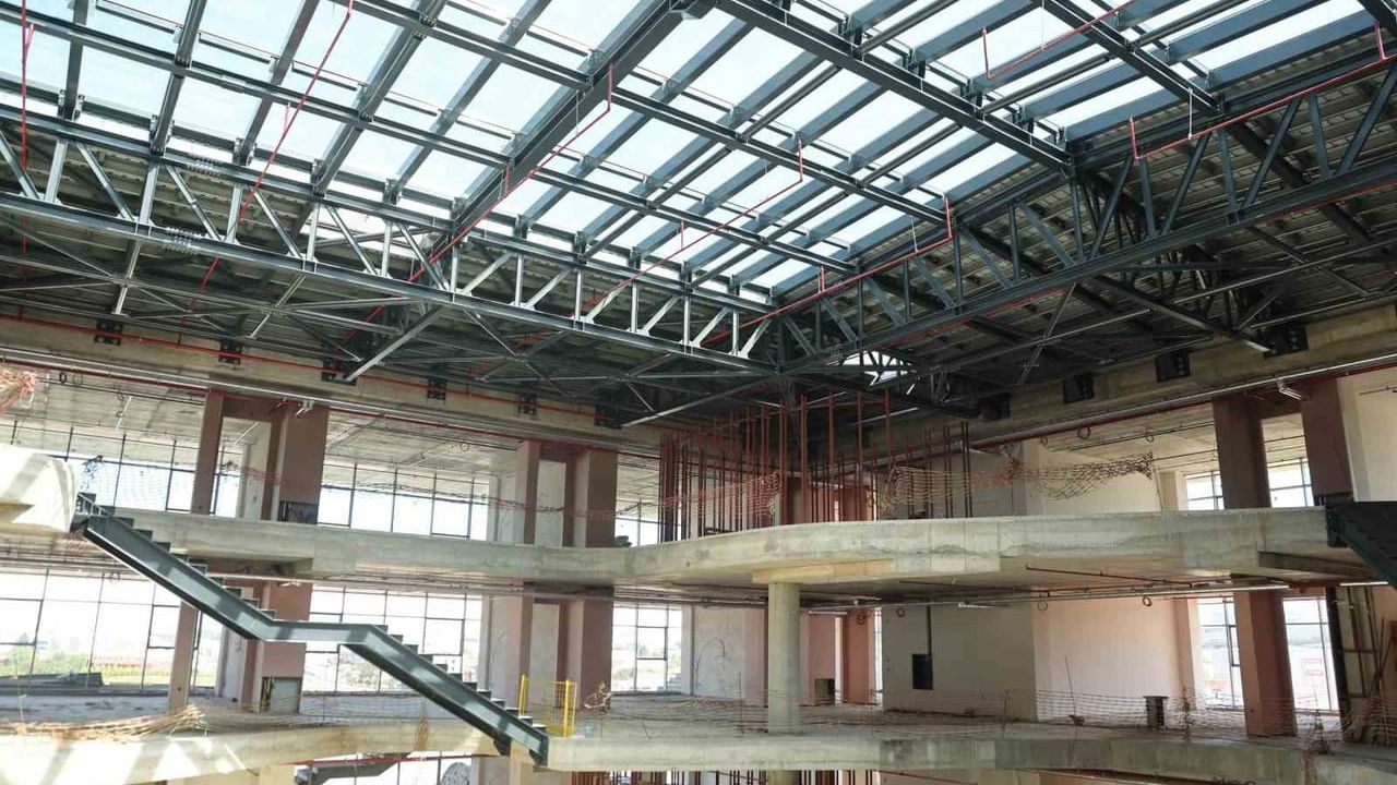 Çayırova Spor Lisesi inşaatı yüzde 80 tamamlandı