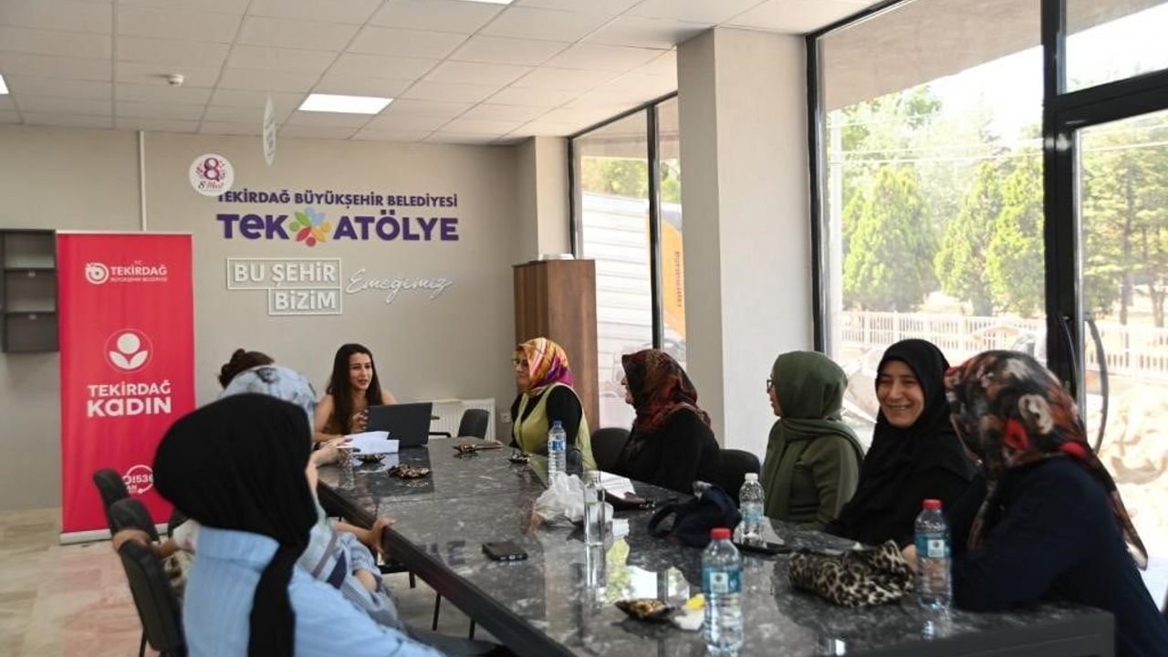 Çerkezköy'de kadınlara aile içi iletişim semineri düzenlendi