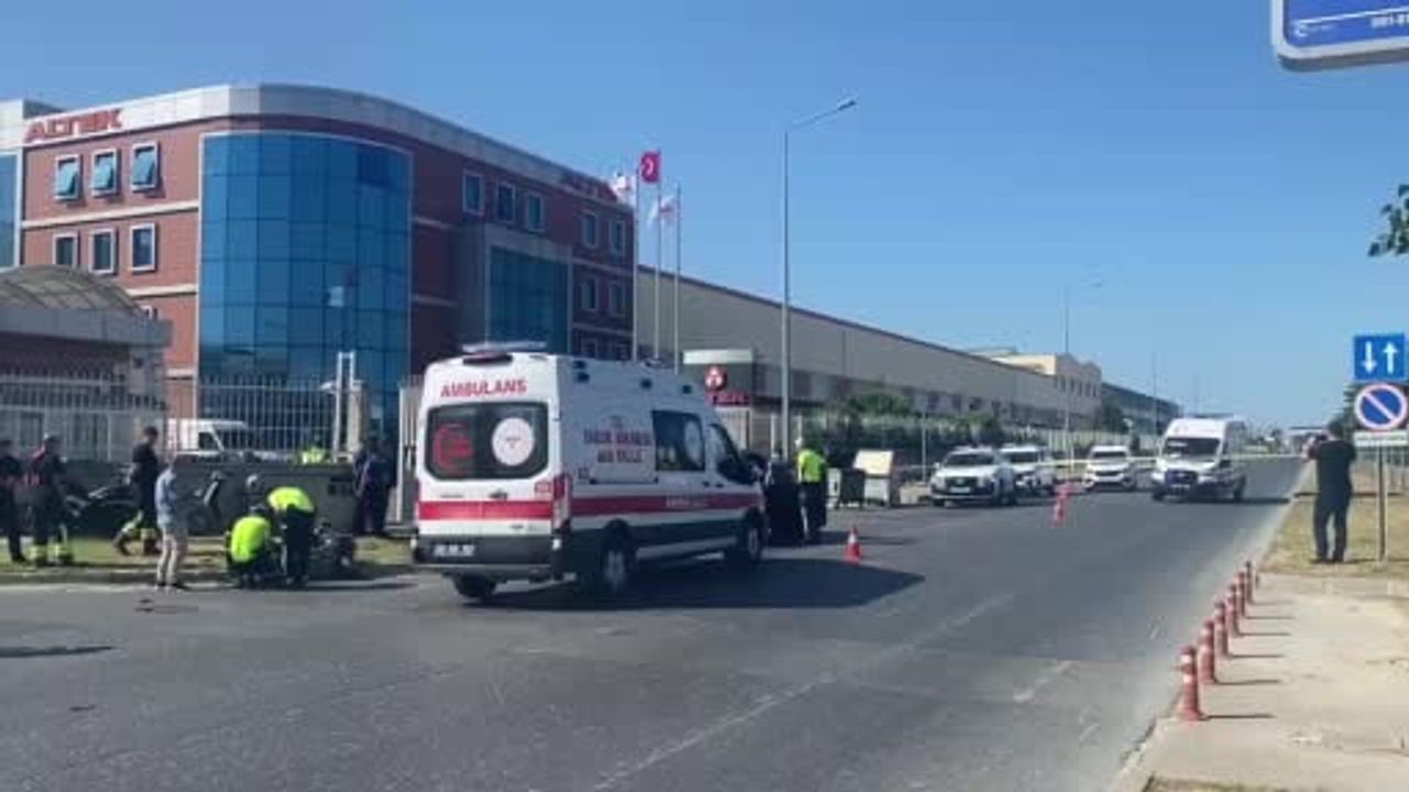 Çerkezköy'de otomobil ile elektrikli motosiklet çarpıştı: 1 kişi hayatını kaybetti
