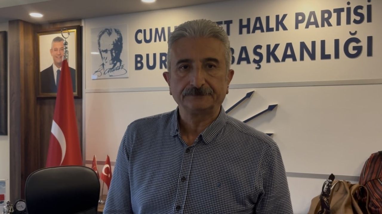 CHP Bursa il başkanlığı krizi: partililer il binası girişine barikat kurdu