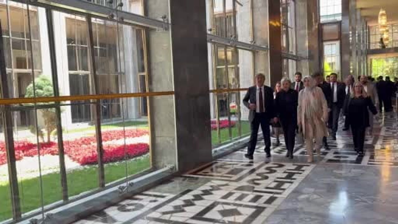 CHP’den istifa eden milletvekili Nimet Özdemir AK Parti’ye katılıyor
