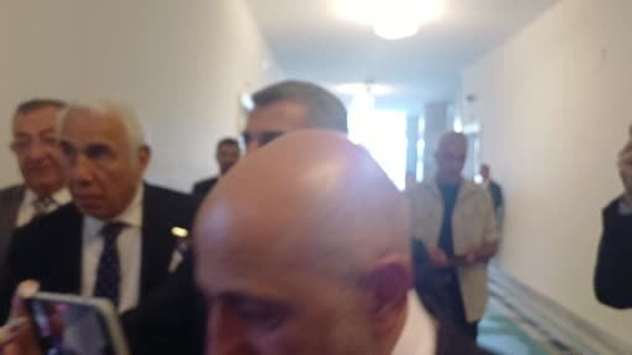 CHP Grup Başkanı Özgür Özel, Arabuluculuk İçin Görevlendirilen 3 Milletvekiliyle Görüştü
