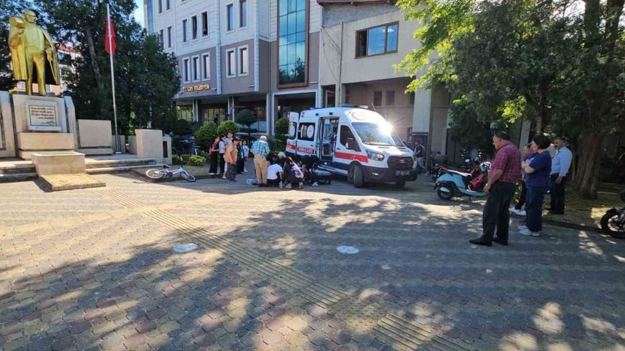 Cide'de sıcak nedeniyle fenalaşan kişi hastaneye kaldırıldı