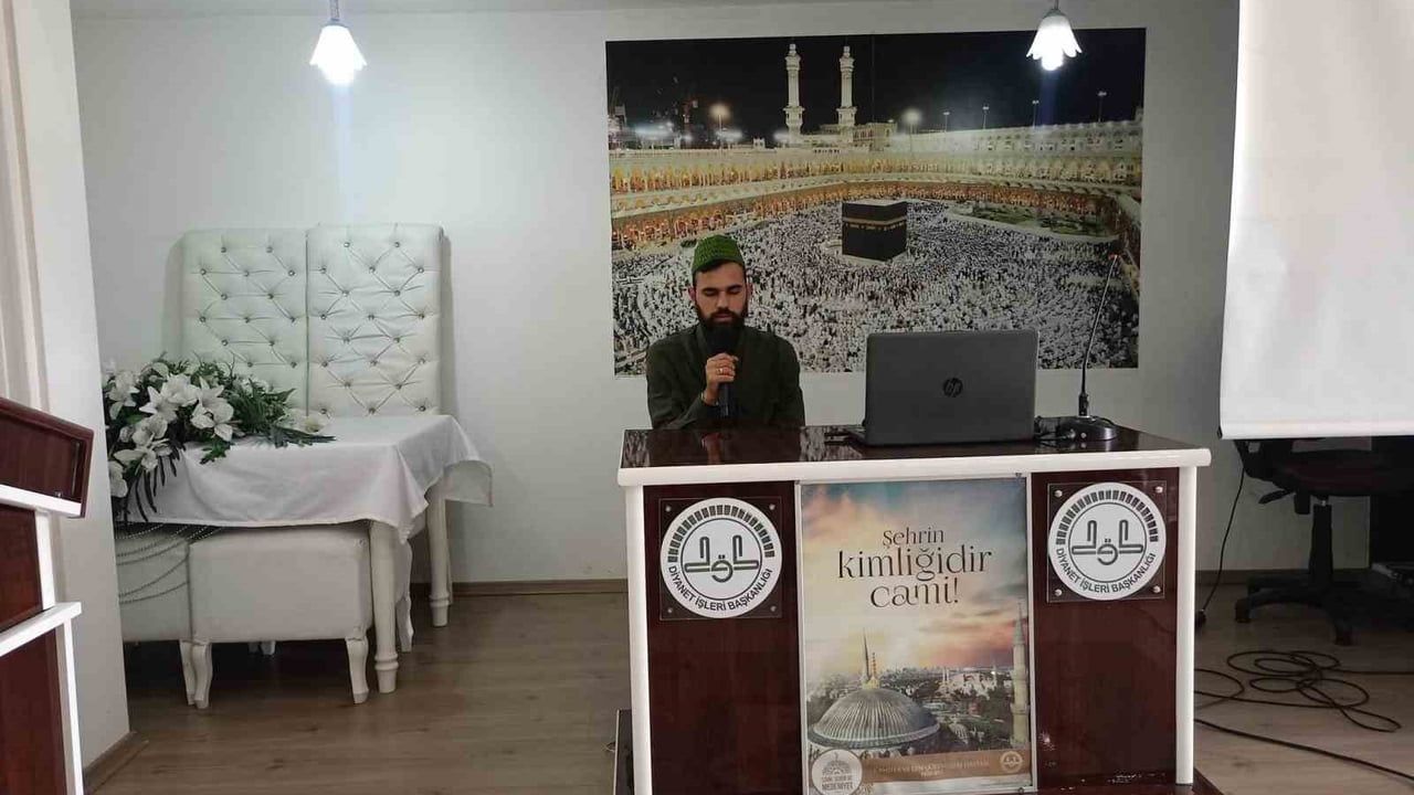 Çine'de yaz Kur’an kursları öncesi din görevlileri seminerde buluştu