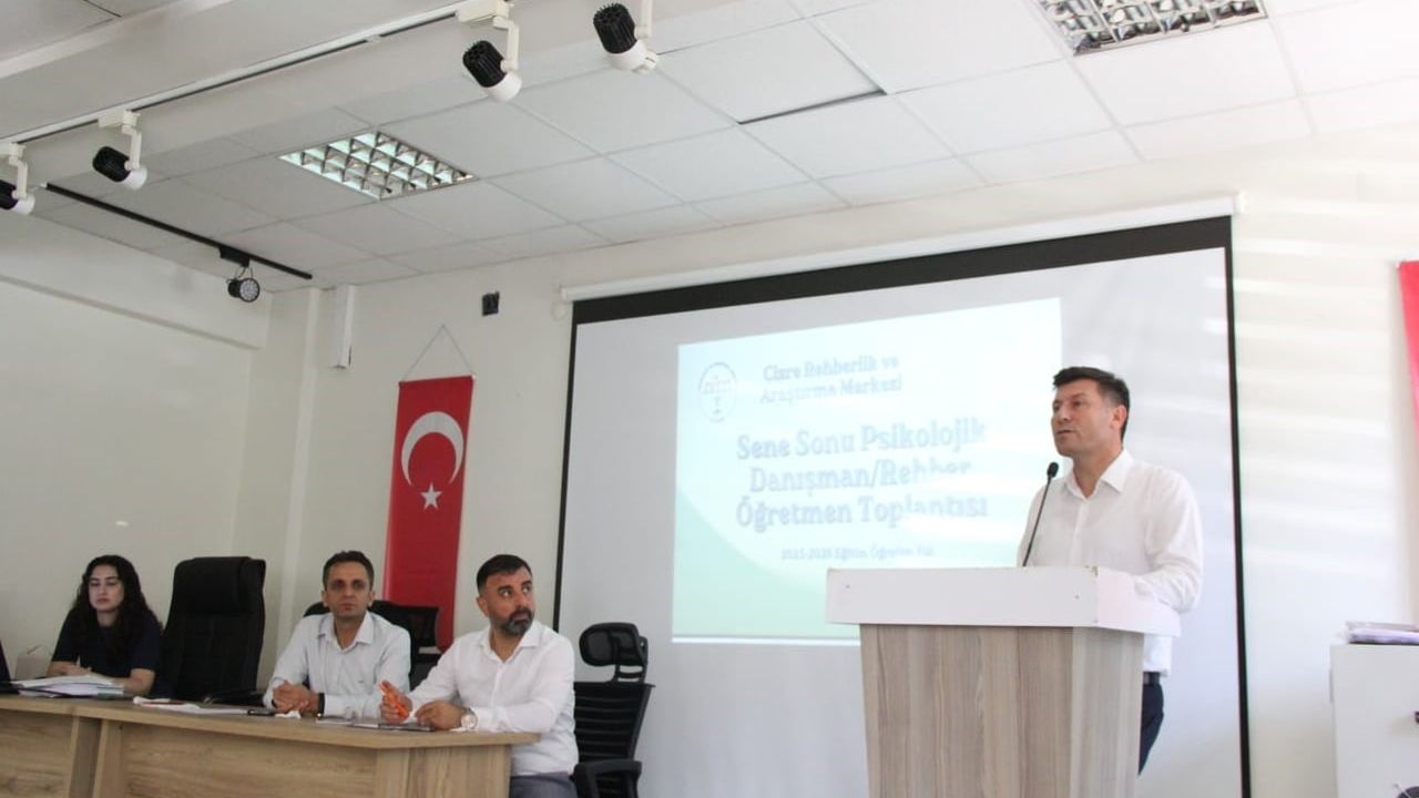 Cizre'de yıl sonu rehber öğretmenler toplantısı yapıldı