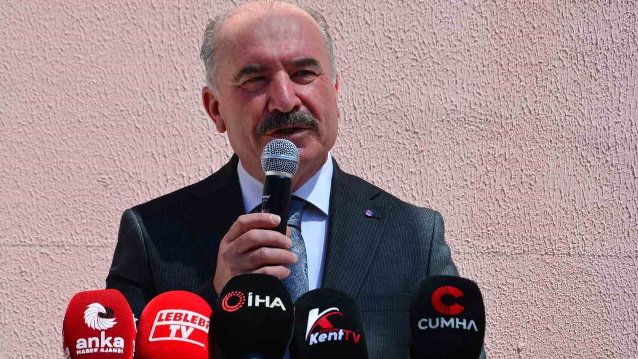 Çorum'da 83 bin 402 öğrenci karne sevinci