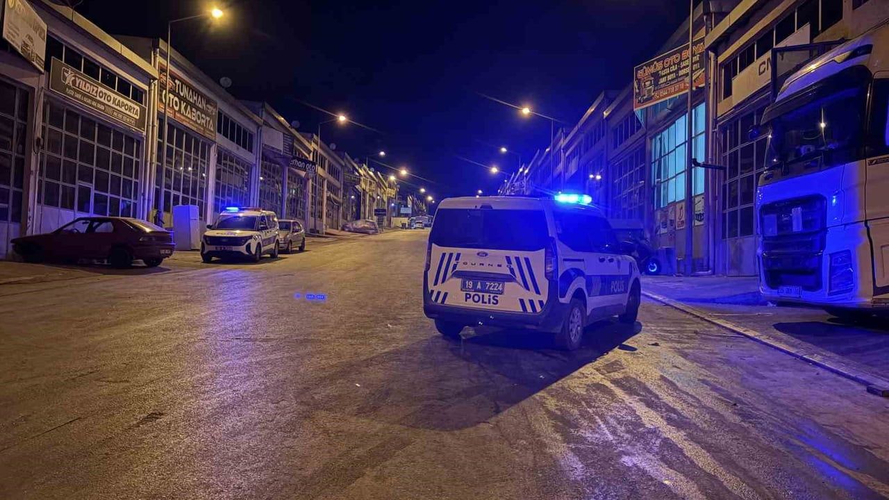 Çorum’da iş yerinde bıçaklı kavga: 2 kişi yaralandı