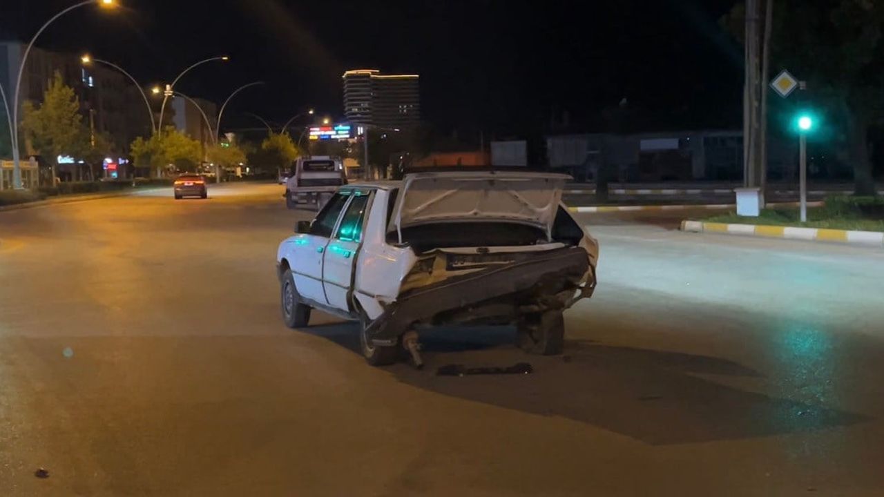 Çorum’da kaza sonrası sürücü aracını bırakıp kaçtı