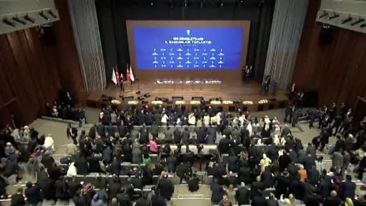 Cumhurbaşkanı Erdoğan: bize göre siyaset millete tepeden bakan faaliyet değildir