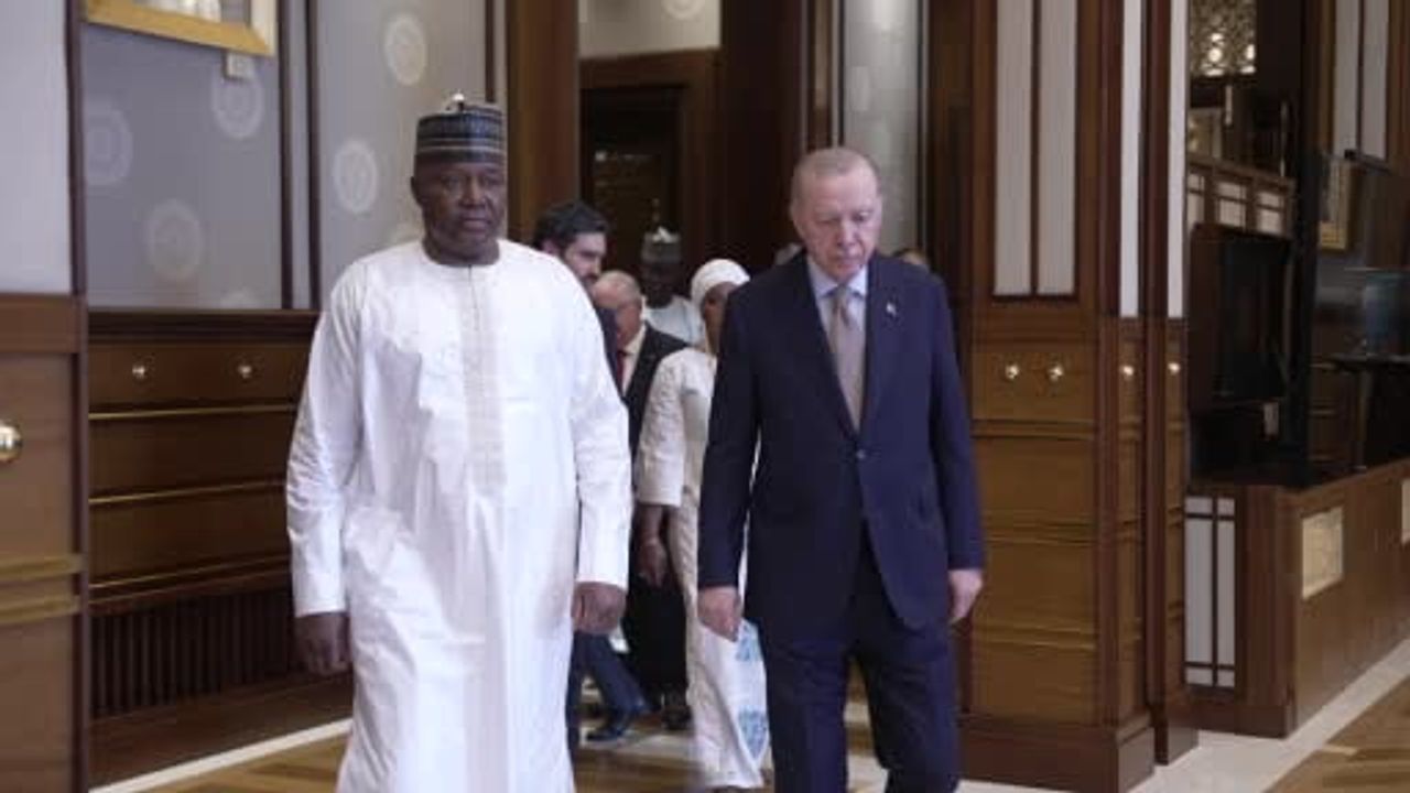 Cumhurbaşkanı Erdoğan, Nijer Cumhurbaşkanı Abdourahamane Tchiani’yi Cumhurbaşkanlığı Külliyesi’nde karşıladı
