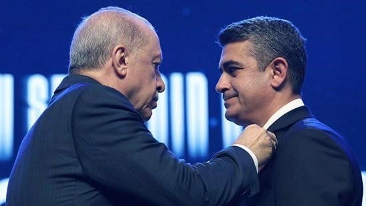 Cumhurbaşkanı Erdoğan: siyasi rakipler koltuk kavgası verirken biz Türkiye'yi geleceğe hazırlıyoruz
