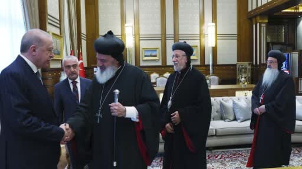 Cumhurbaşkanı Recep Tayyip Erdoğan, Dünya Süryani Ortodoks Kilisesi ruhani lideri Mor İgnatius II. Efram Kerim'i kabul etti