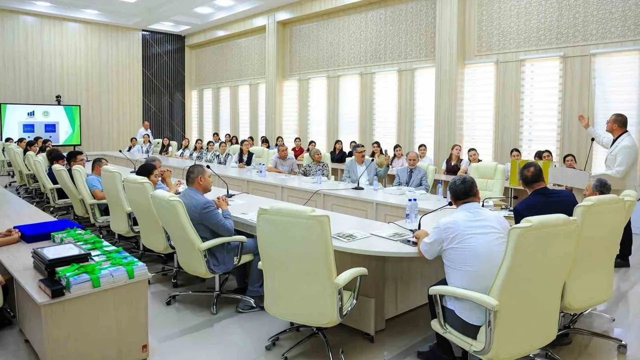 Darende’nin Manevi ve Kültürel Mirasını Anlatan 'Darende’ye Adanmış Bir Ömür' Özbekistan’da Tanıtıldı