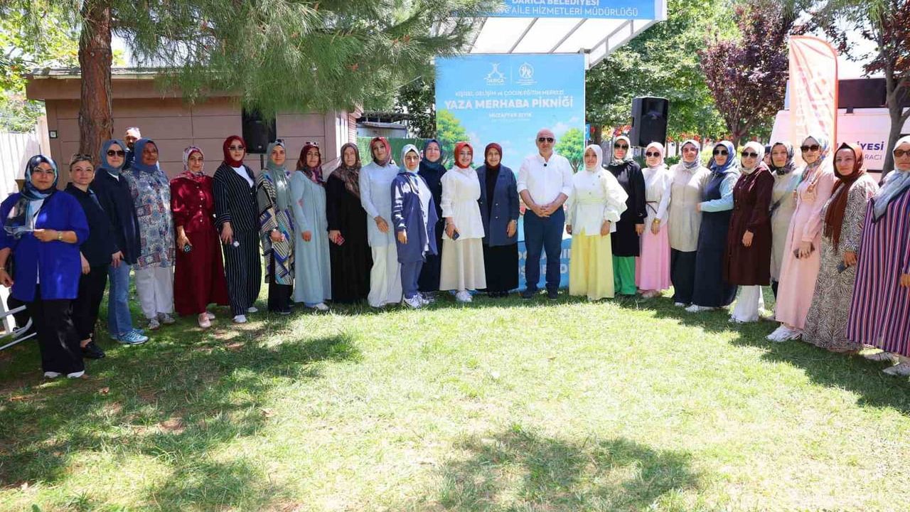 Darıca’da kadın kursiyerler yaza merhaba pikniğinde buluştu