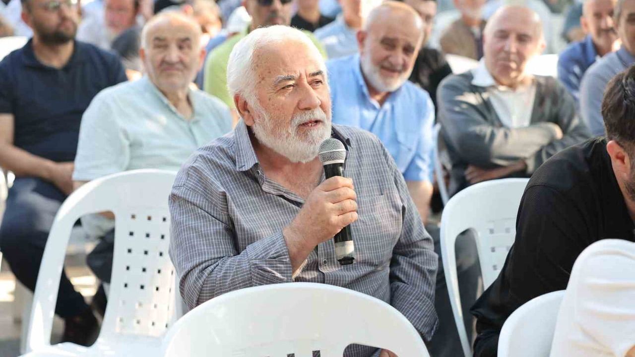 Darıca'da 'Vatandaş Soruyor, Başkan Cevaplıyor' programı Emek Mahallesi'nde başladı
