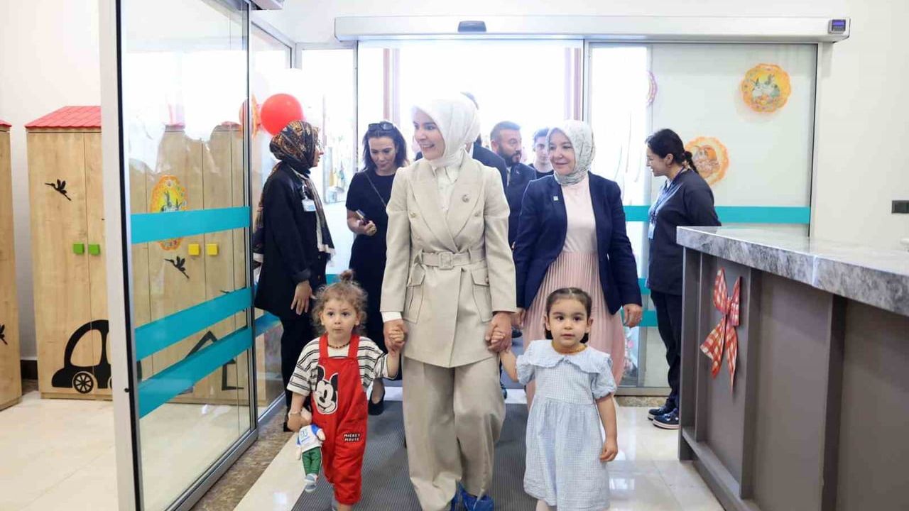 Darülaceze Sosyal Yaşam Şehri'nde kreş açıldı — 35 çocuk, personel desteği ve kuşaklar arası dayanışma