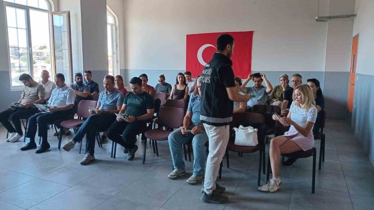 Datça'da uyuşturucu ile mücadele ve işaret dili farkındalık çalışması
