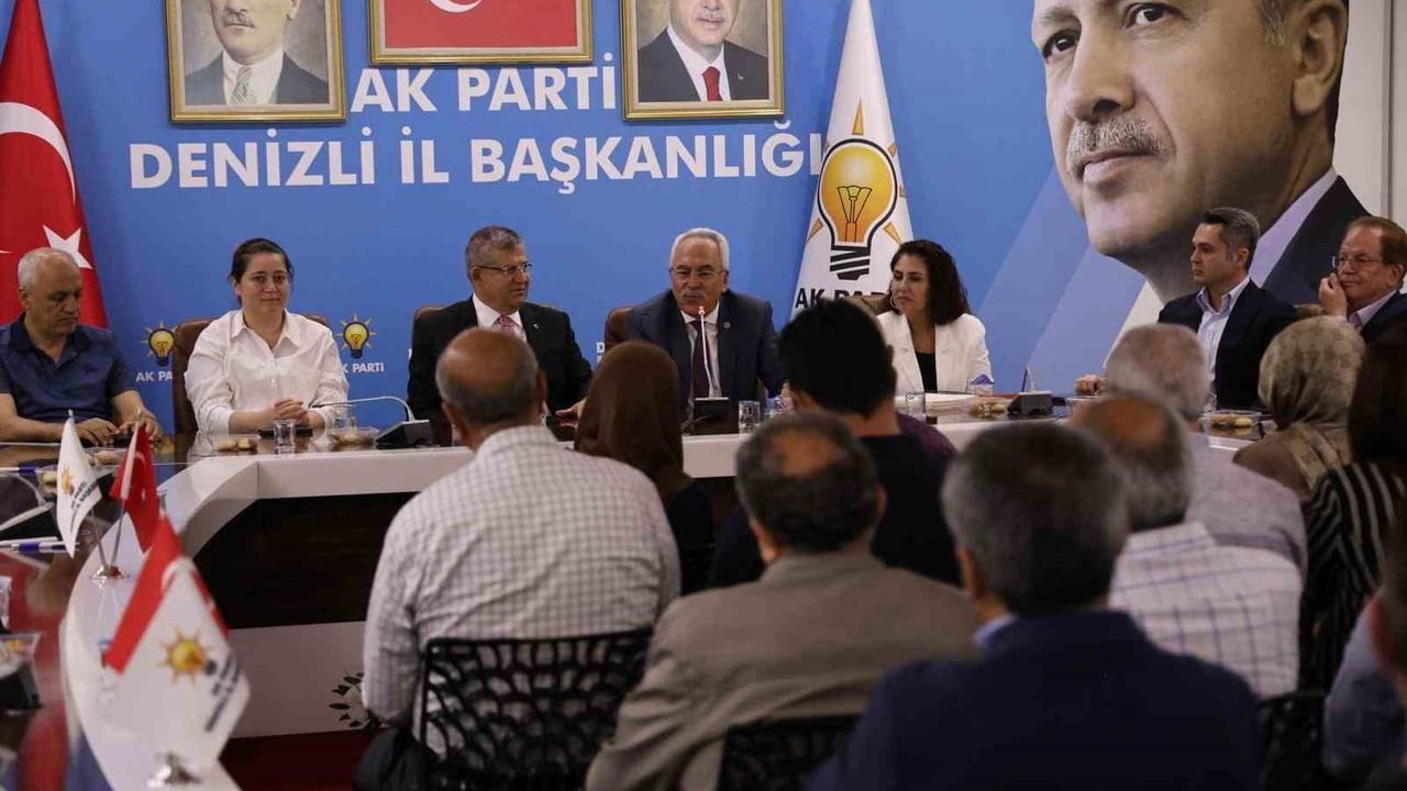 Denizli AK Parti’de vefa zirvesi