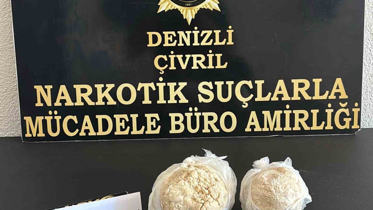 Denizli'de 1 milyon 77 bin kullanımlık sentetik kannabinoid hammaddesi ele geçirildi