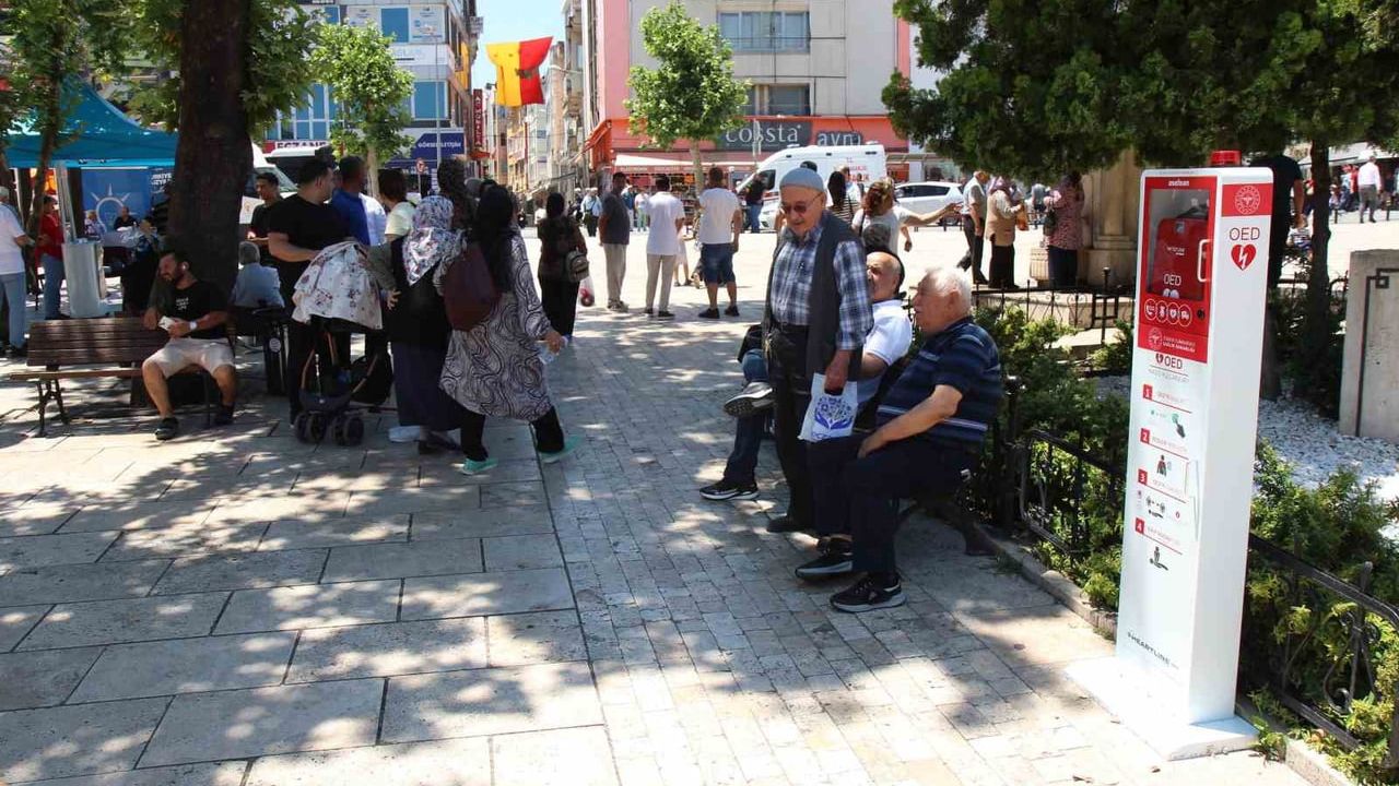 Denizli’de ani kalp durmalarına hızlı müdahale için yerli OED cihazları hizmete girdi