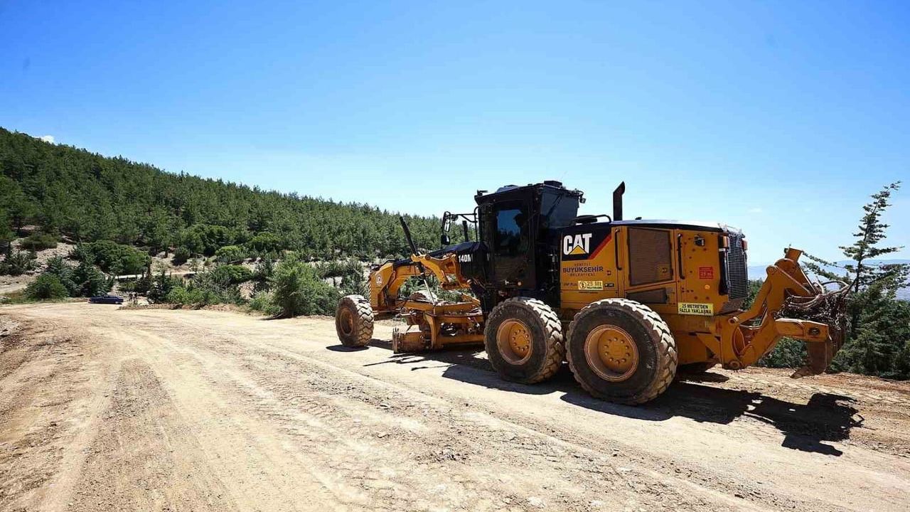 Denizli'de Gömce-İmrallı yolunda 7 kilometrelik yapım çalışması başladı