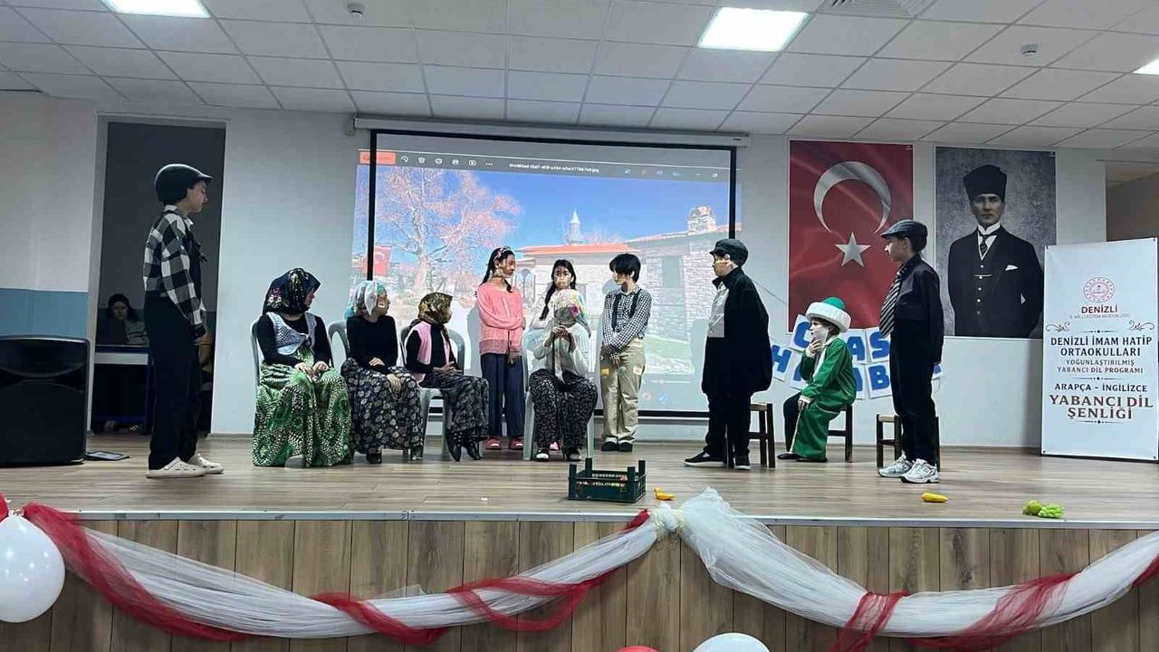 Denizli’de 'Yoğunlaştırılmış Yabancı Dil Programı' kapsamındaki Arapça-İngilizce Festivali başladı