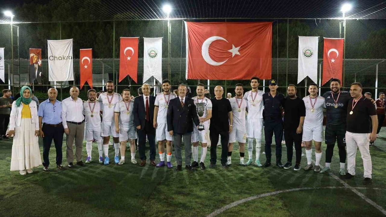Denizli OSB 2025-2026 Futbol Turnuvası sona erdi: Chakra Mağazacılık ve Ardöküm Merdane şampiyon