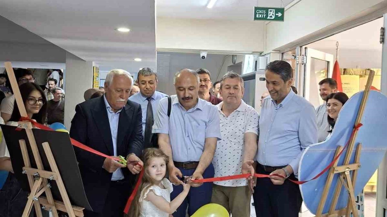 Devrek Hamidiye Anadolu Lisesi'nde şiir ve resim etkinliği