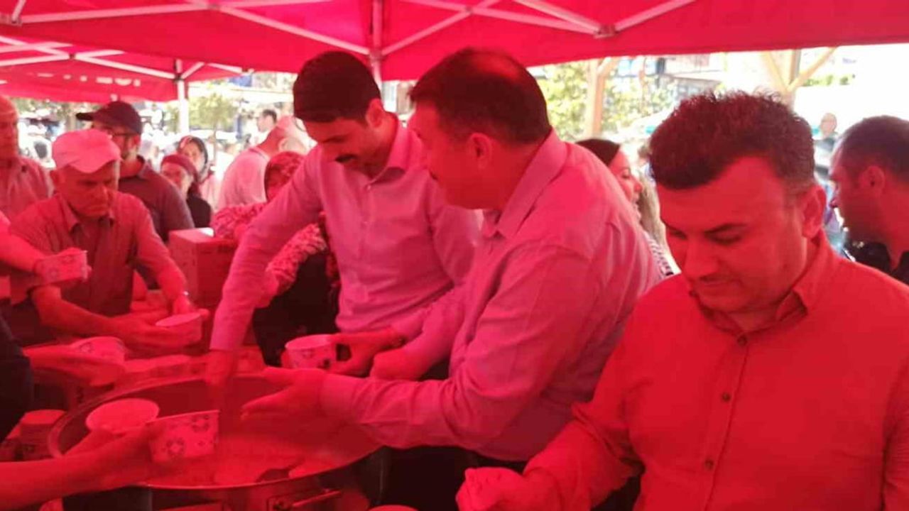 Devrek'te aşure etkinliği yoğun ilgi gördü