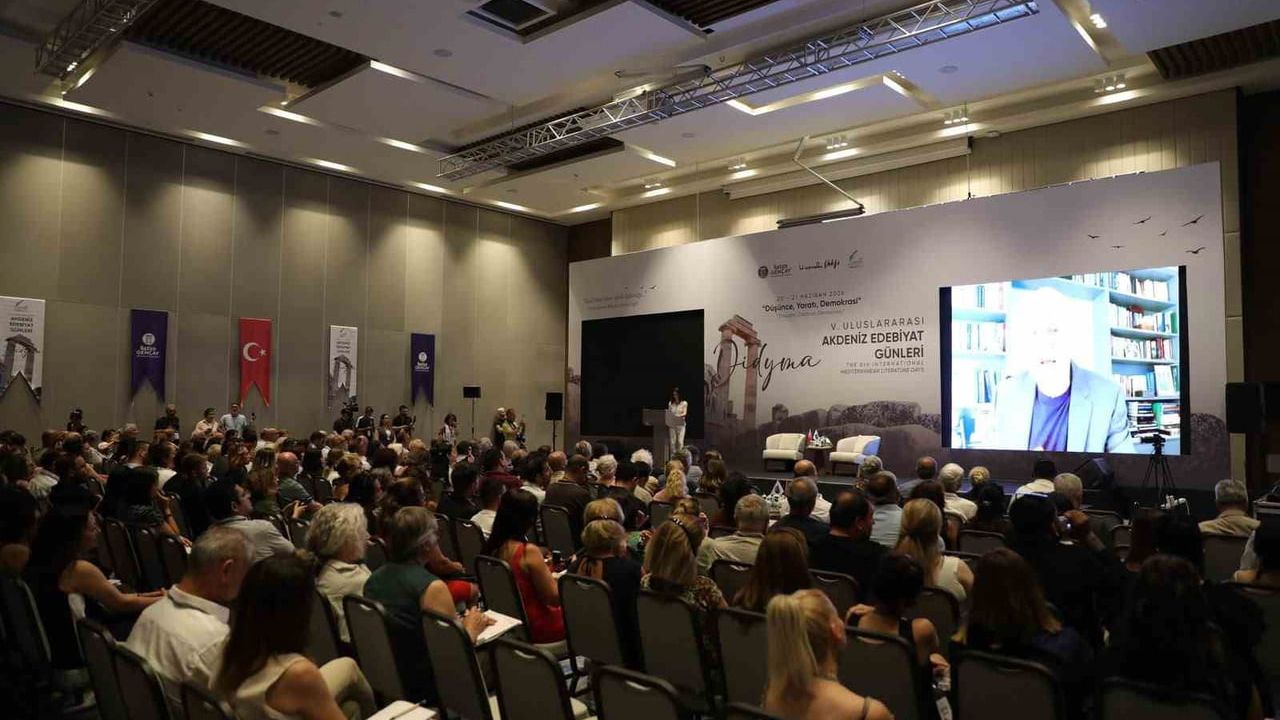 Didim’de Didyma 5. uluslararası Akdeniz edebiyat günleri sona erdi