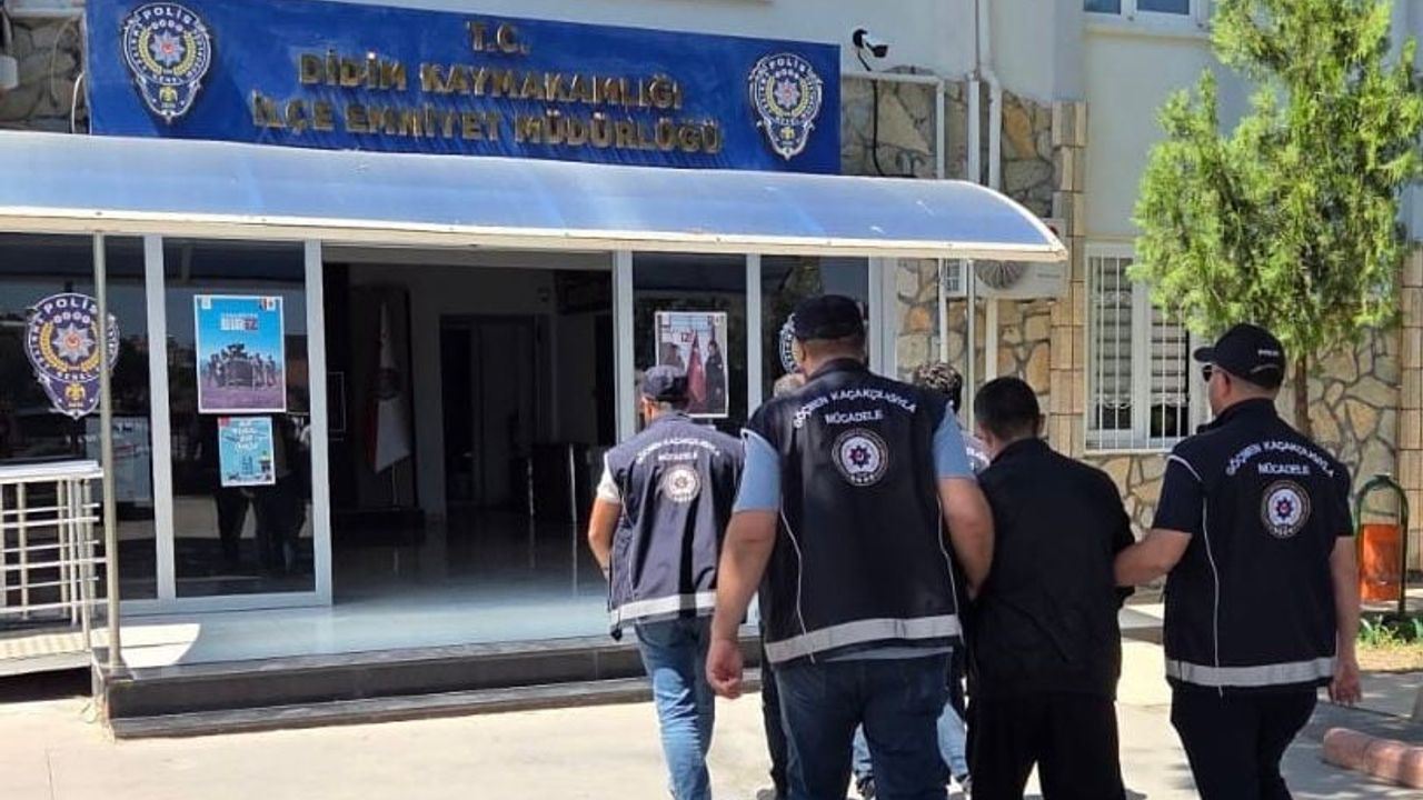 Didim'de göçmen kaçakçılığı operasyonu: 3 şüpheli gözaltında, 2'si tutuklandı