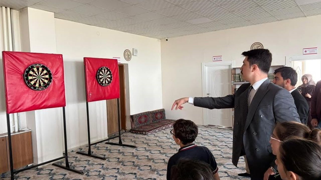 Digor'da ÇEDES yıl sonu kapanışı: Kaymakam Ahmed Tayyib Kahraman öğrencilerle buluştu