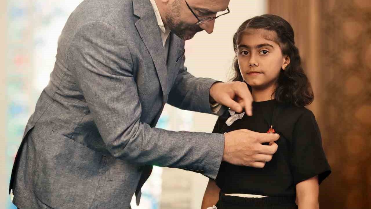 Dilovası'nda 7-10 Yaş Kur'an Kursu Kapanışında Bilgi Yarışması: Öğrencilere Altın ve Hediyeler Verildi