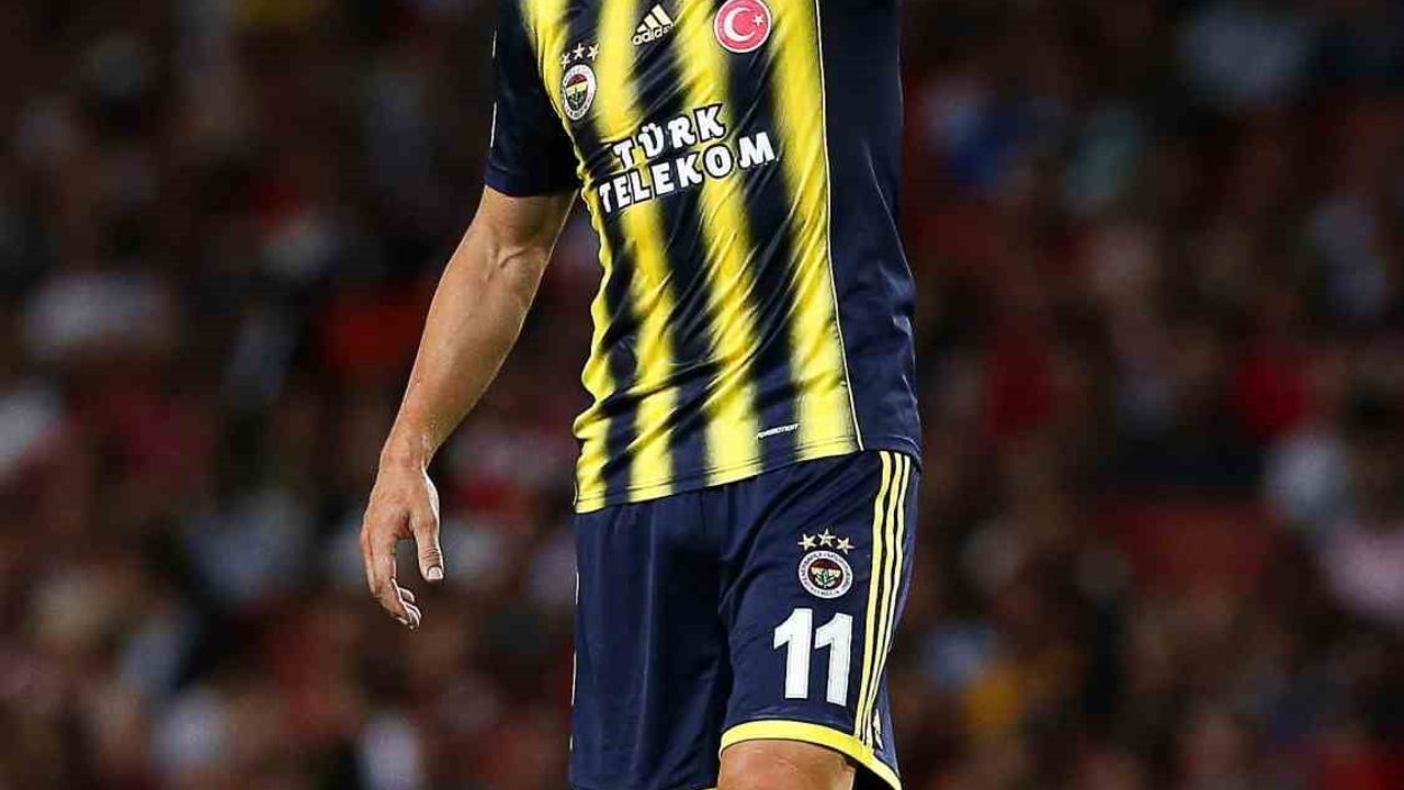 Dirk Kuyt 11 yıl sonra Fenerbahçe'ye döndü