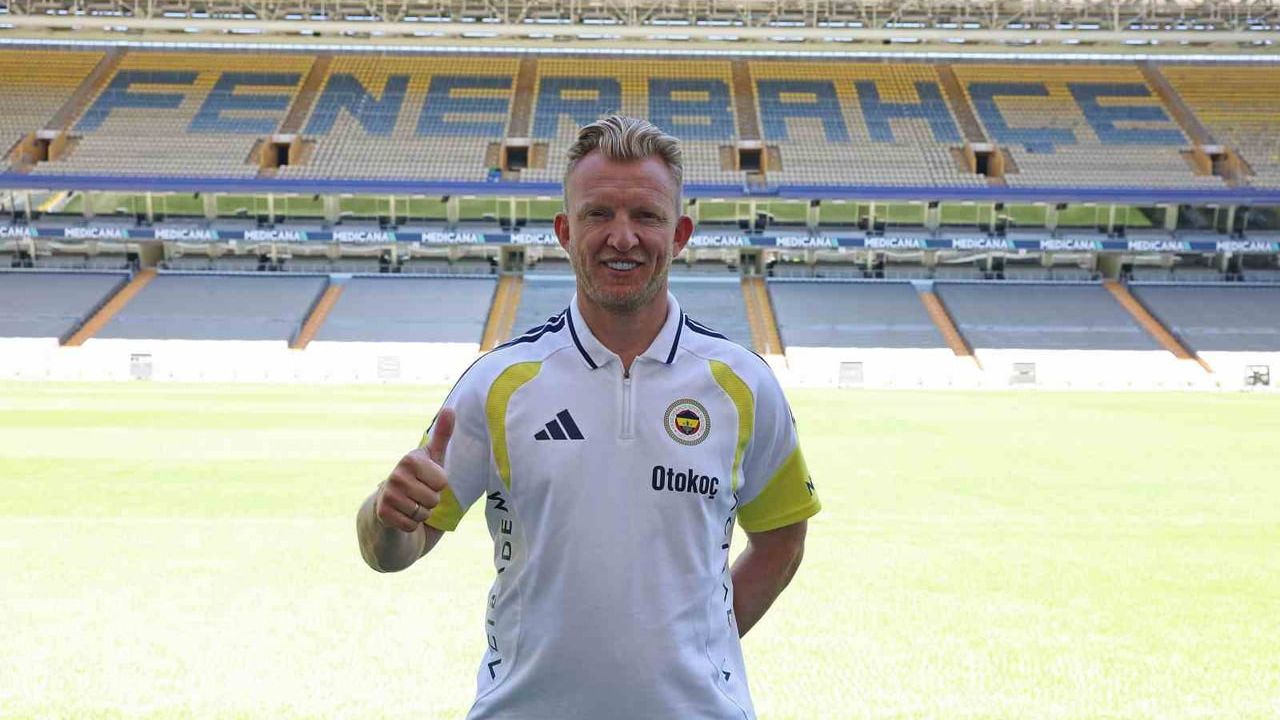 Dirk Kuyt, Fenerbahçe’de yardımcı antrenörlüğe başladı