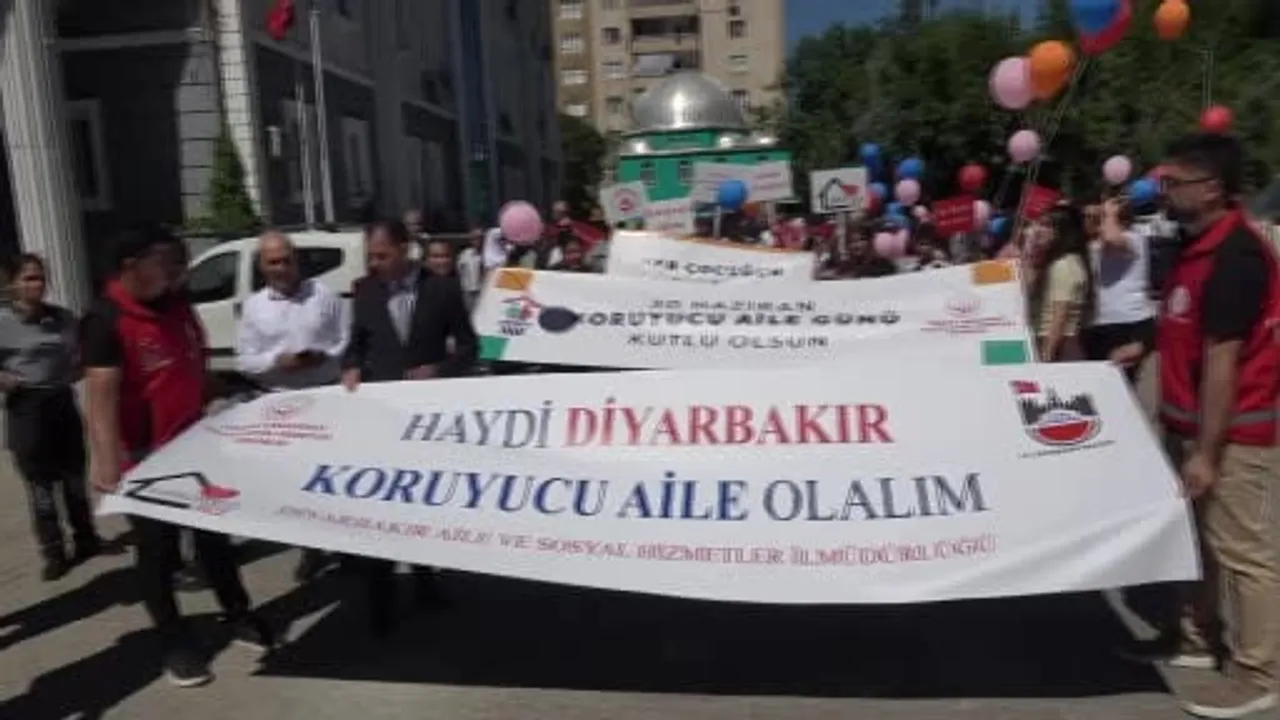 Diyarbakır'da korucu aile yürüyüşü düzenlendi