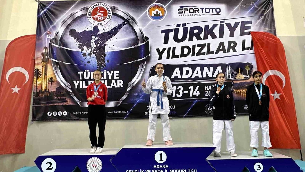 Diyarbakırlı karateciler Adana’dan 16 madalya ile döndü
