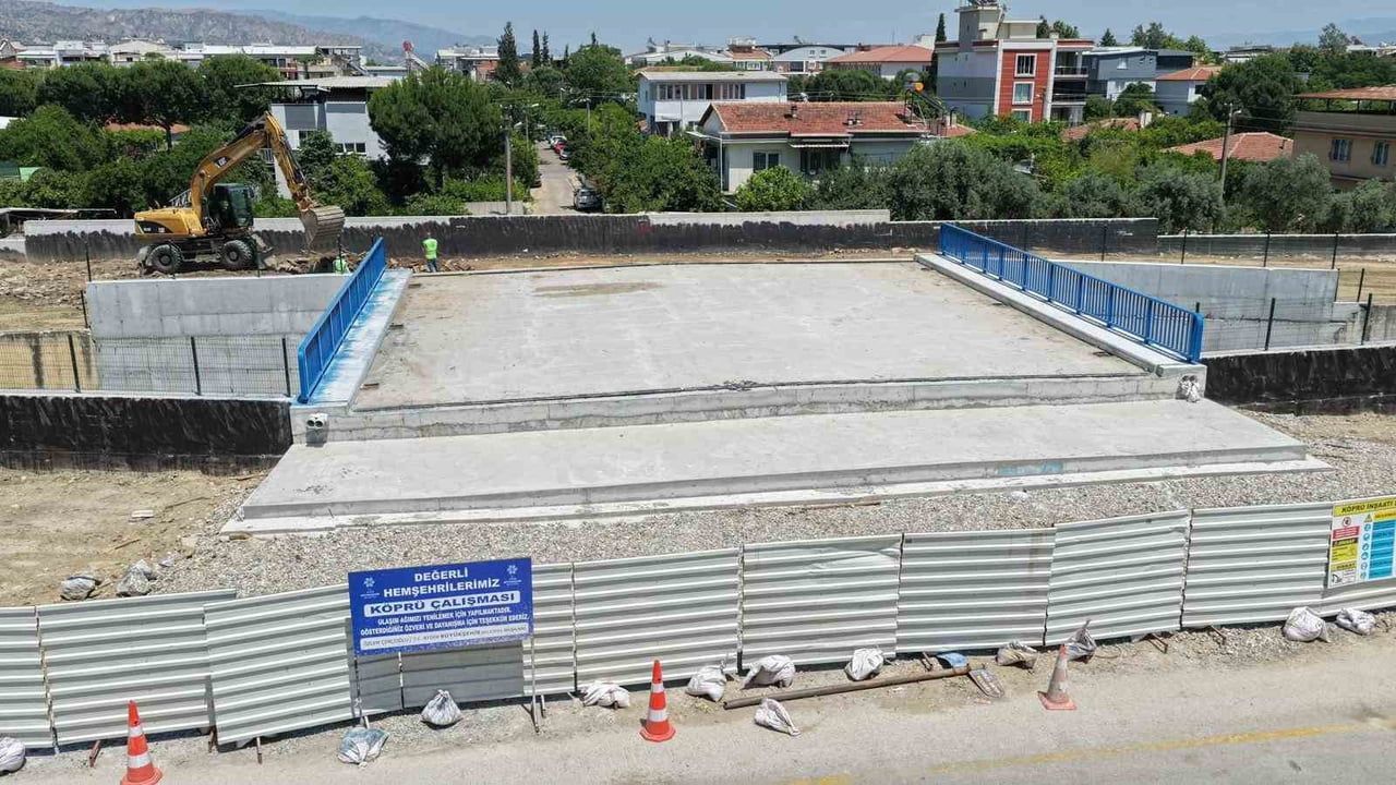 Doğu Aydın Bulvarı ve Tabakhane Deresi Köprüsü projesinde etaplar halinde çalışmalar sürüyor