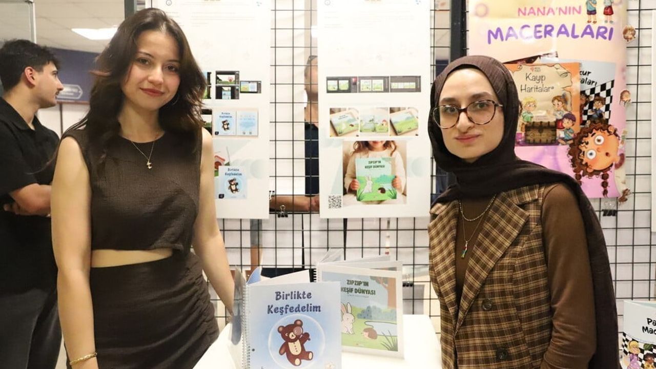 DPÜ güzel sanatlar fakültesi'nde mezuniyet sergisi açıldı