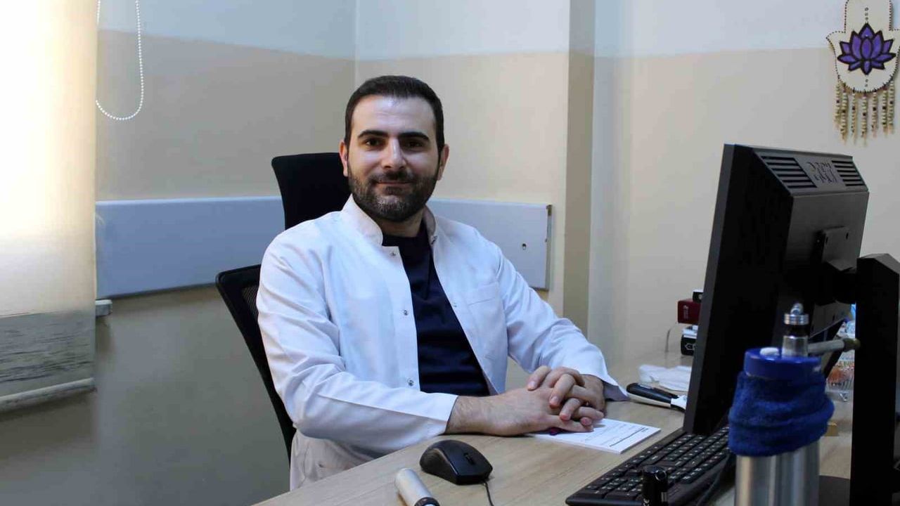 Dr. Muhammed Adak: Yaz Aylarında Güneşten Korunma Önerileri ve Uyarılar