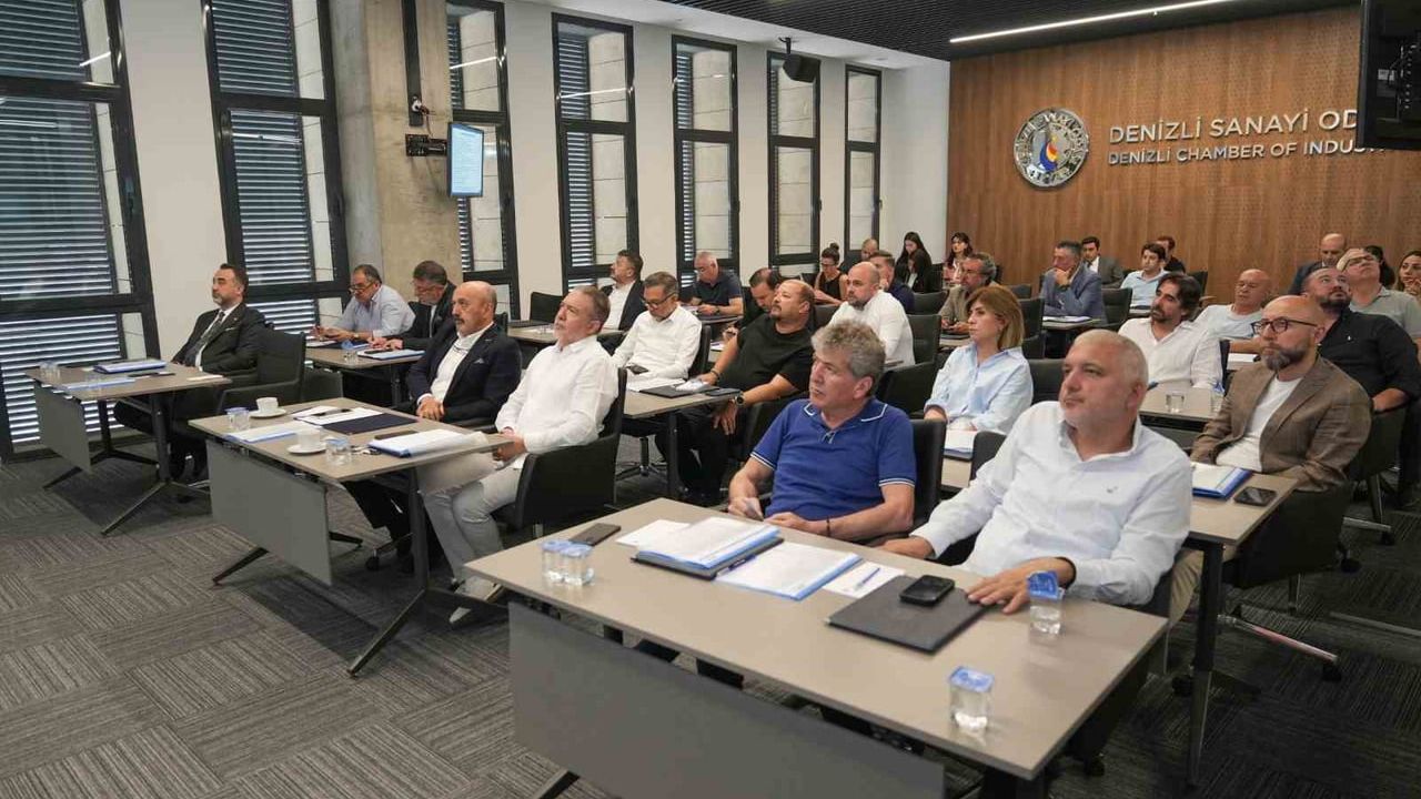 DSO Başkanı Kasapoğlu: Sanayinin katkı vermediği büyüme sürdürülemez
