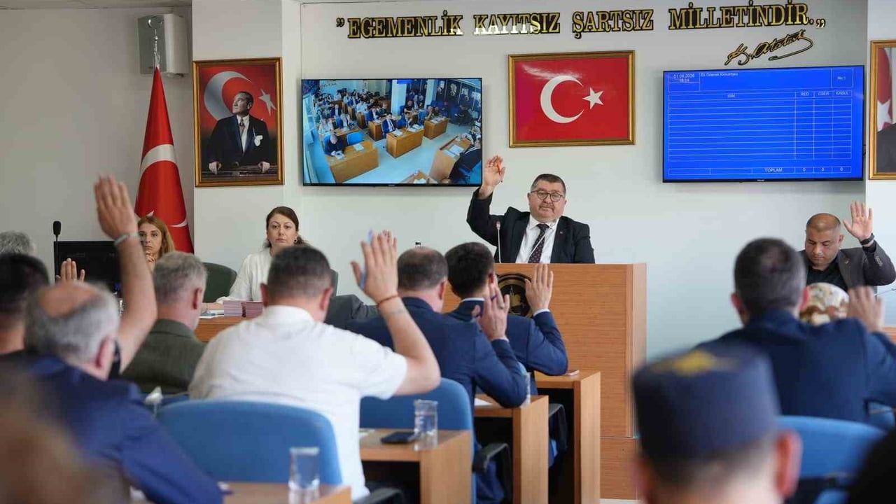 Düzce Belediye Meclisi Haziran Ayı İlk Birleşiminde 25 Gündem Maddesi Komisyonlara Havale Edildi